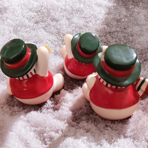 Fitz & Floyd Holiday Three Tumbling Snowmen Ceramic Colorful Scarfs Hats - Picture 3 of 5